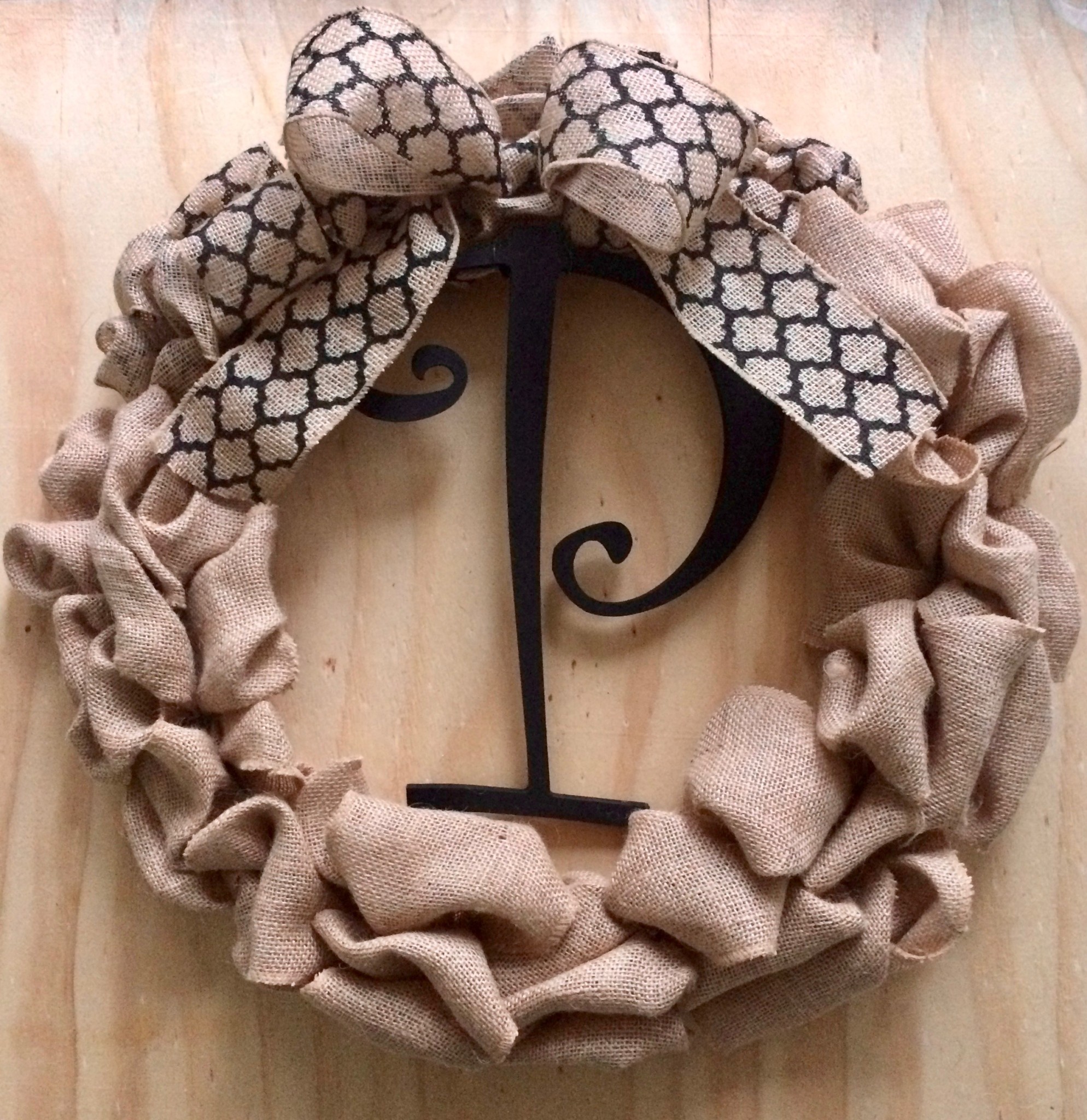How To Make a Personalized Burlap Wreath 